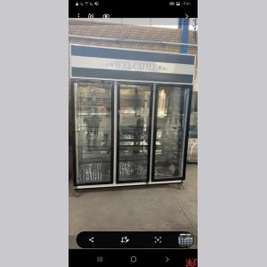 تولید و فروش انواع یخچال های صنعتی